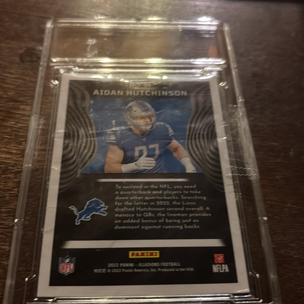 Aidan Hutchinson rookie card NFL Panini illusions 2022 mint condition! - Picture 2 of 2